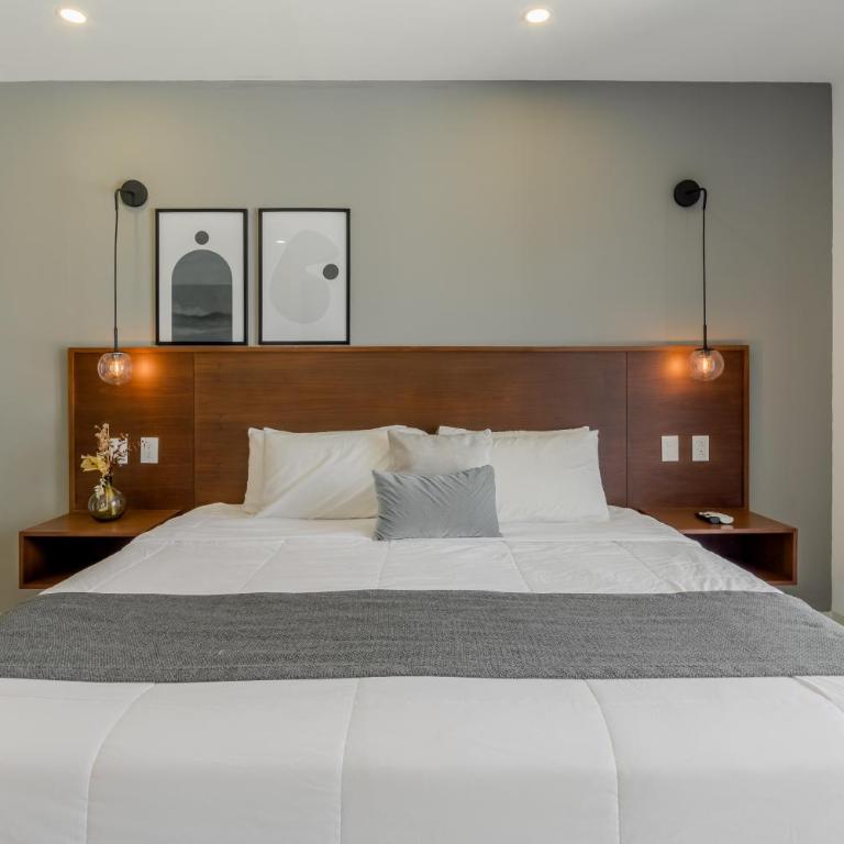 CASA LIMA- Executive Design Suites - Suite con cama grande y balcón - 16