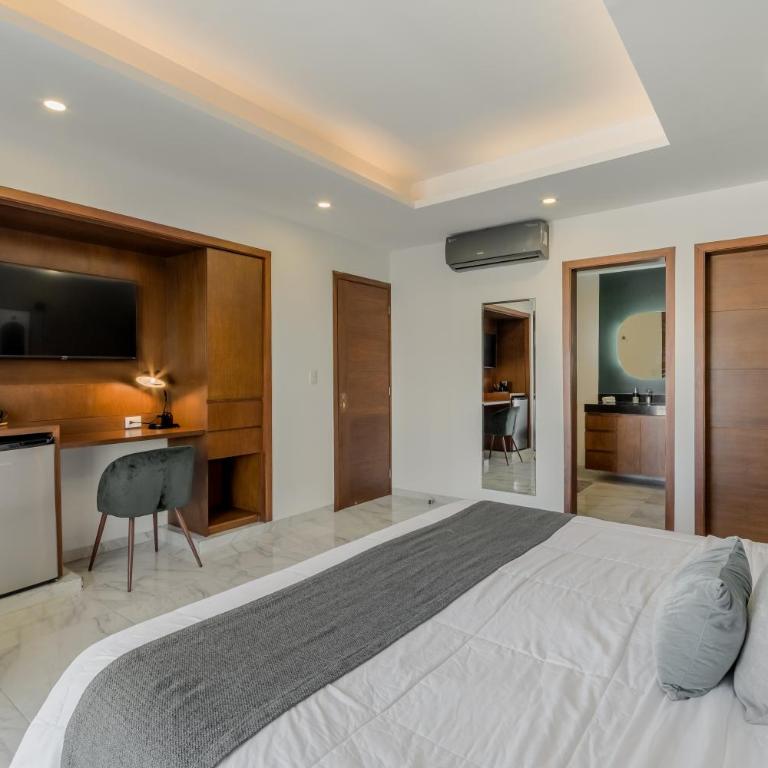 CASA LIMA- Executive Design Suites - Suite con cama grande y balcón - 13