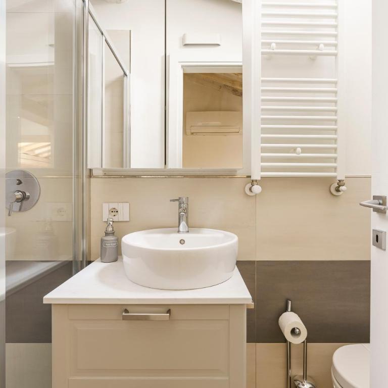 Minerva Luxe Home - Appartamento con 2 Camere da Letto e Terrazza - 52