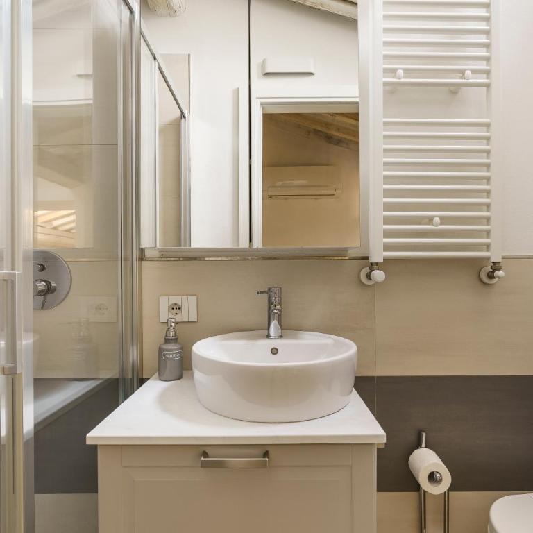 Minerva Luxe Home - Appartamento con 2 Camere da Letto e Terrazza - 4