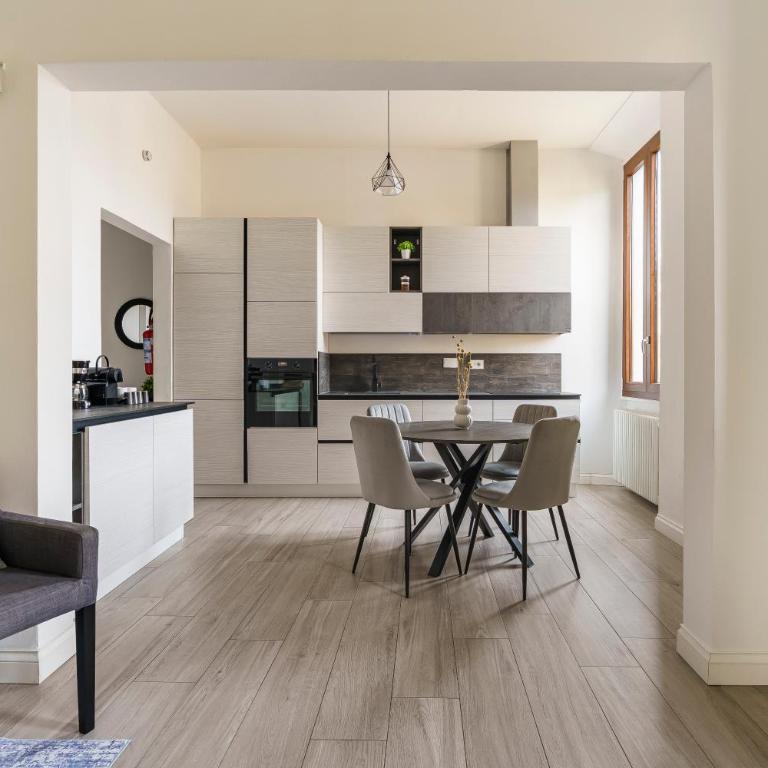 Minerva Luxe Home - Appartamento con 2 Camere da Letto e Terrazza - 5