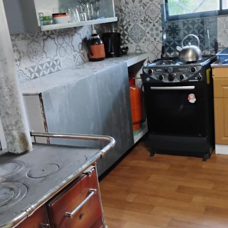 Cabaña para 8, tinaja y quincho cerca Colico - Three-Bedroom House - 11