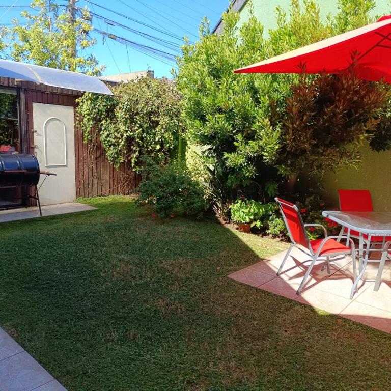 Casa completa tres dormitorios dos baños, barrio tranquilo - Three-Bedroom Villa - 17