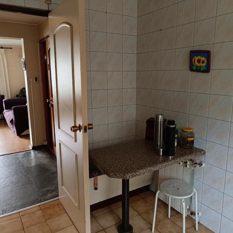Casa completa tres dormitorios dos baños, barrio tranquilo - Three-Bedroom Villa - 21