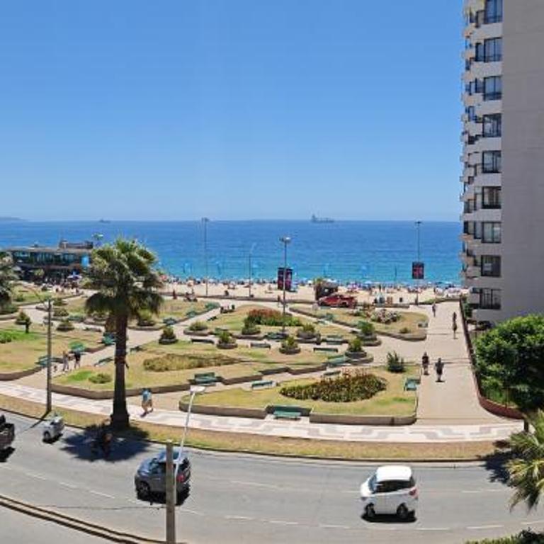 Viña dp Maravillosa VISTA, plena Av San Martín frente Playa Acapulco - Three-Bedroom Apartment - 4
