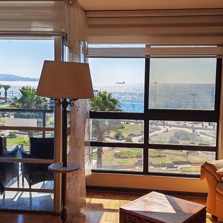 Viña dp Maravillosa VISTA, plena Av San Martín frente Playa Acapulco - Three-Bedroom Apartment - 11