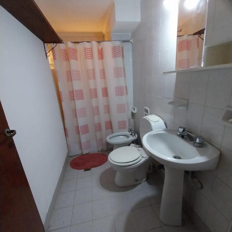 Gral Madariaga Depto Centrico equipado - Apartamento de 2 dormitorios con vistas a la ciudad - 3