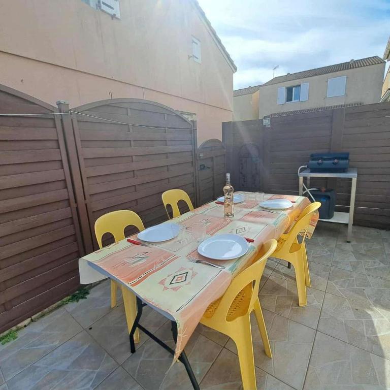 Maison Mitoyenne avec Terrasse et Parking - Marseillan-Plage - FR-1-326-871 - Apartamento - 1