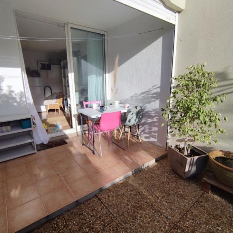 T2 Rez-de-Jardin Proche Plage - 3/4 Pers - Narbonne - FR-1-795-74 - Appartement - 4