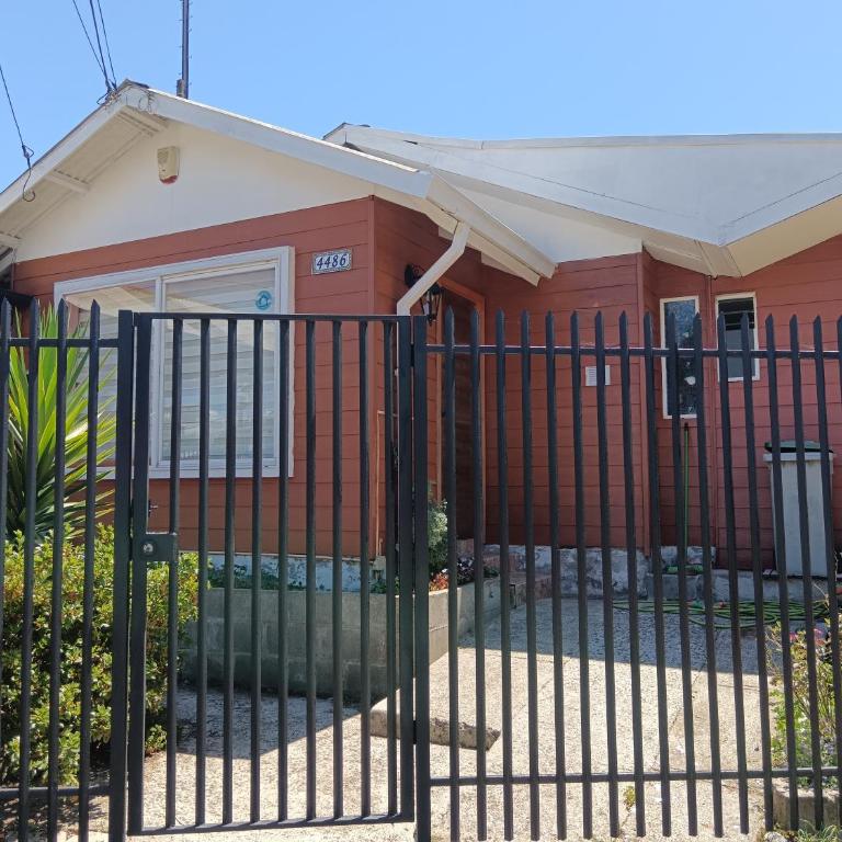 Eluney 3 - Four-Bedroom House - 1