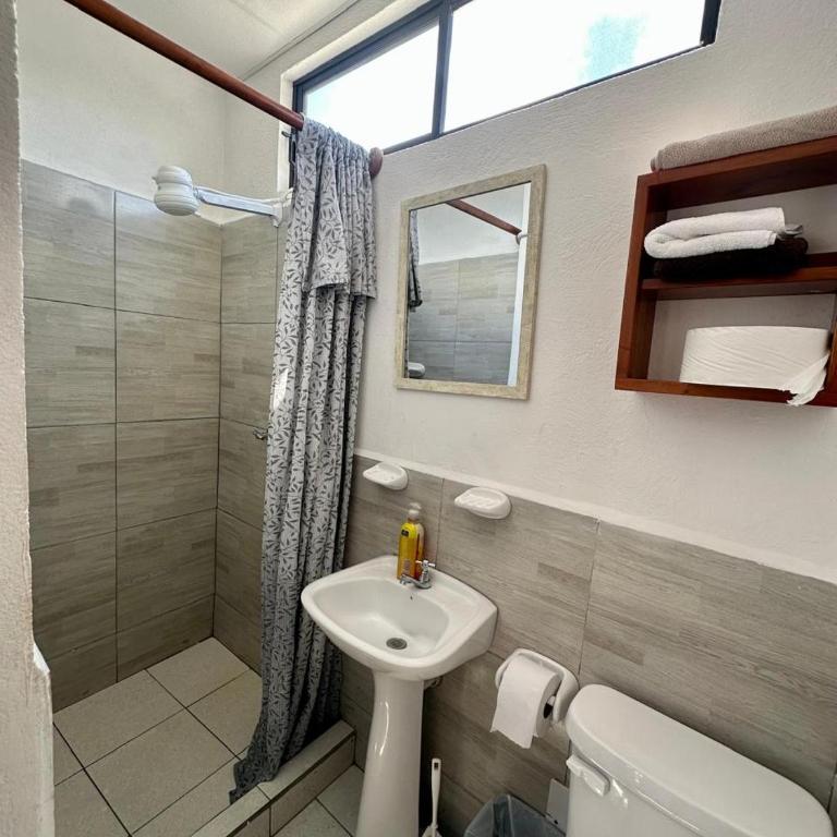 Family-friendly with balcony and terrace - Two-Bedroom Apartment with Terrace and Sea View - 11