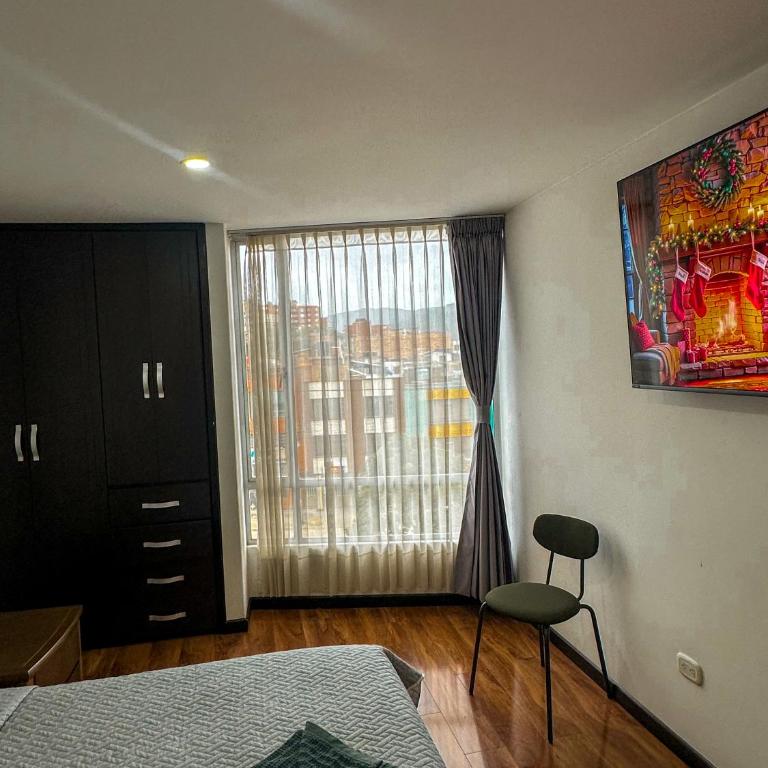 Holly Hotel - Three-Bedroom Deluxe Apartment - 7