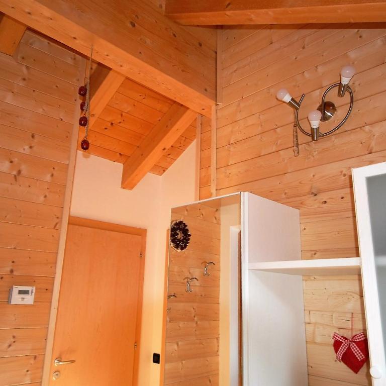 Chalet alla Cascata - One-Bedroom Attic - 14