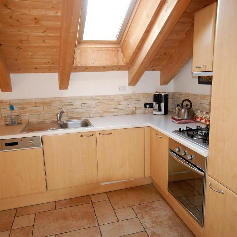 Chalet alla Cascata - One-Bedroom Attic - 19