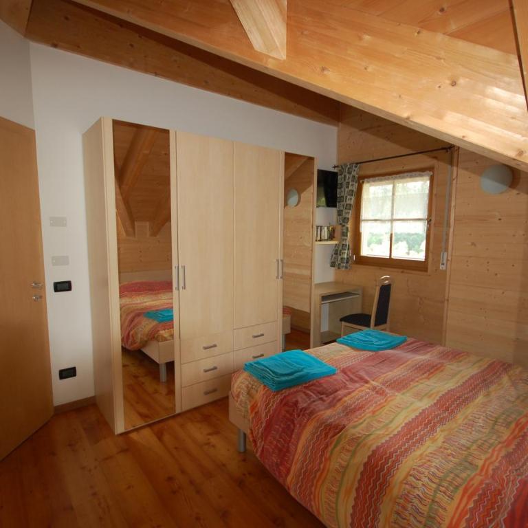 Chalet alla Cascata - Two-Bedroom Apartment - Attic - 13