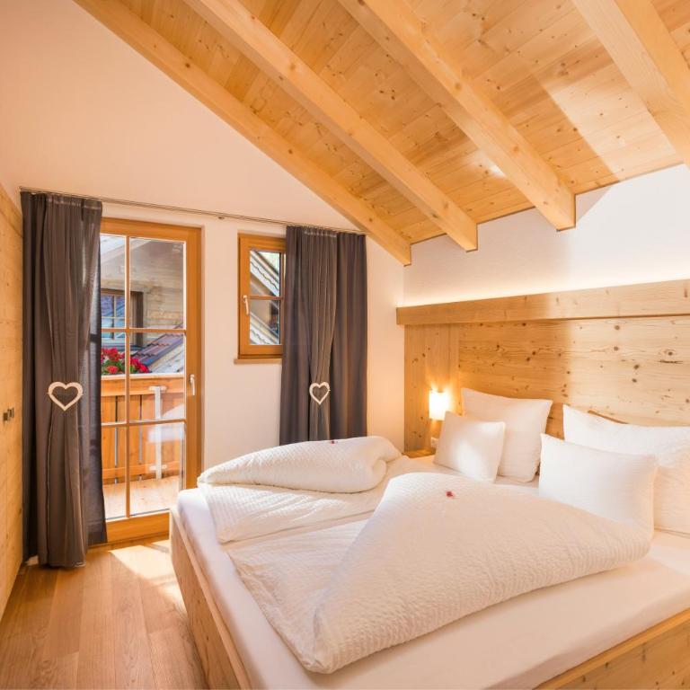 Wellnesshüttendorf Wiese - Chalet mit 2 Schlafzimmern - 4