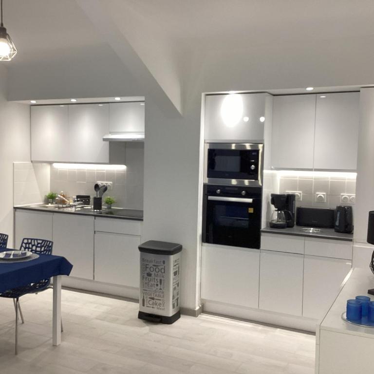 Appartement Somea 110m2 climatisé, parking, proche Sanctuaire - Apartment mit 3 Schlafzimmern - 2