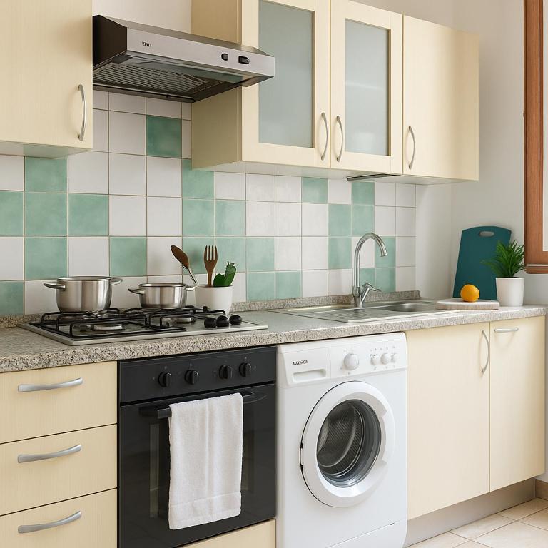 HostelCiompi - Camera Doppia con Letti Singoli e Bagno in Comune - 5