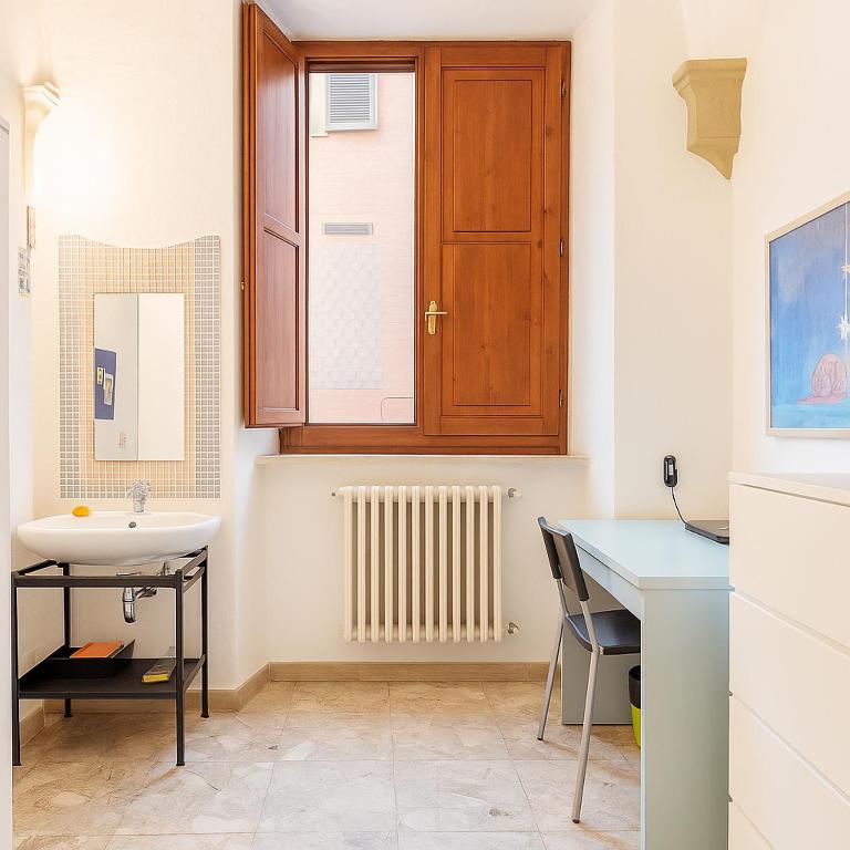 HostelCiompi - Camera Singola con Bagno in Comune - 3