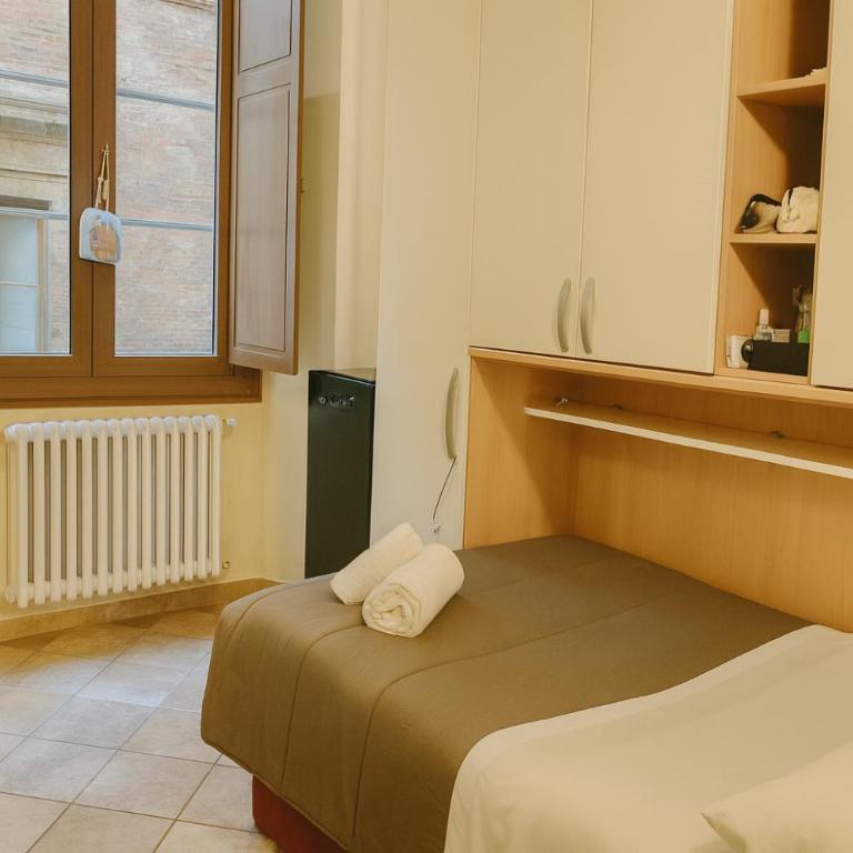 HostelCiompi - Camera Singola con Bagno in Comune - 5