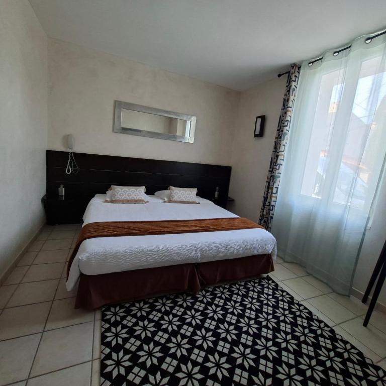 Logis Hôtel Synaya - Chambre Double Standard - 7