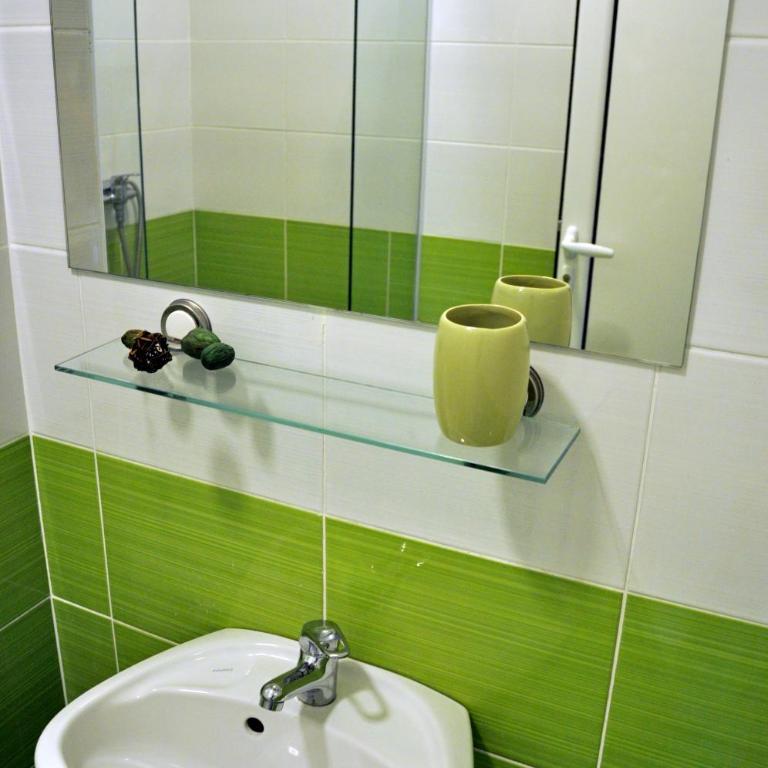 Rooms Karadjordje - Triple Room with Bathroom - 3