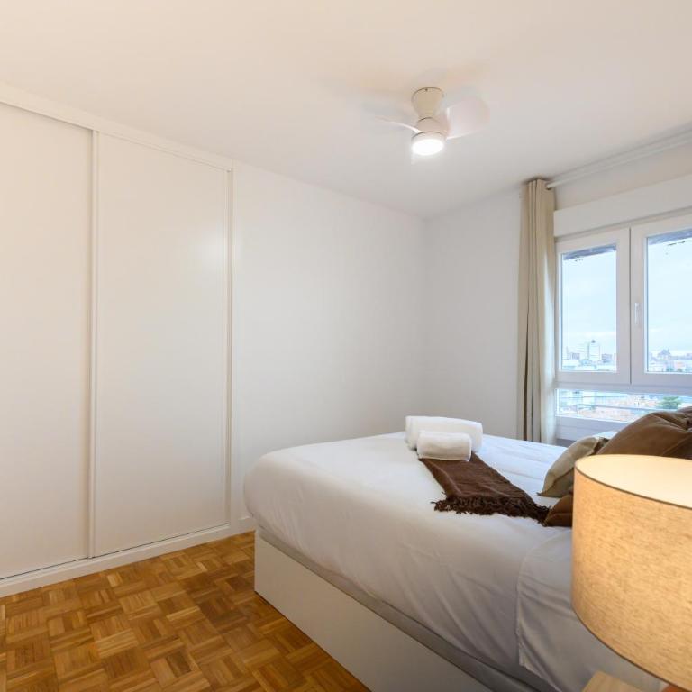 MOS34D7E - Amplio y elegante piso de dos dormitorios con terraza en Madrid - Alquiler temporal - Two-Bedroom Apartment - 4