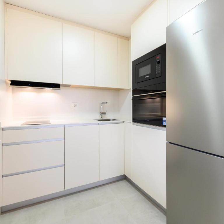 MOS34D7E - Amplio y elegante piso de dos dormitorios con terraza en Madrid - Alquiler temporal - Two-Bedroom Apartment - 13