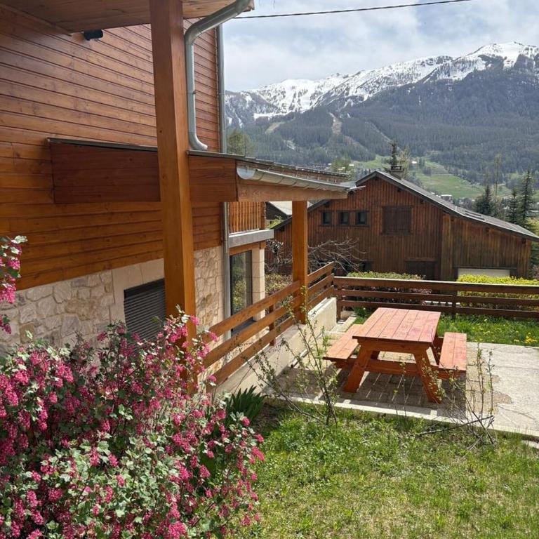 cozy chalet mountain view, garden - Apartment - 16