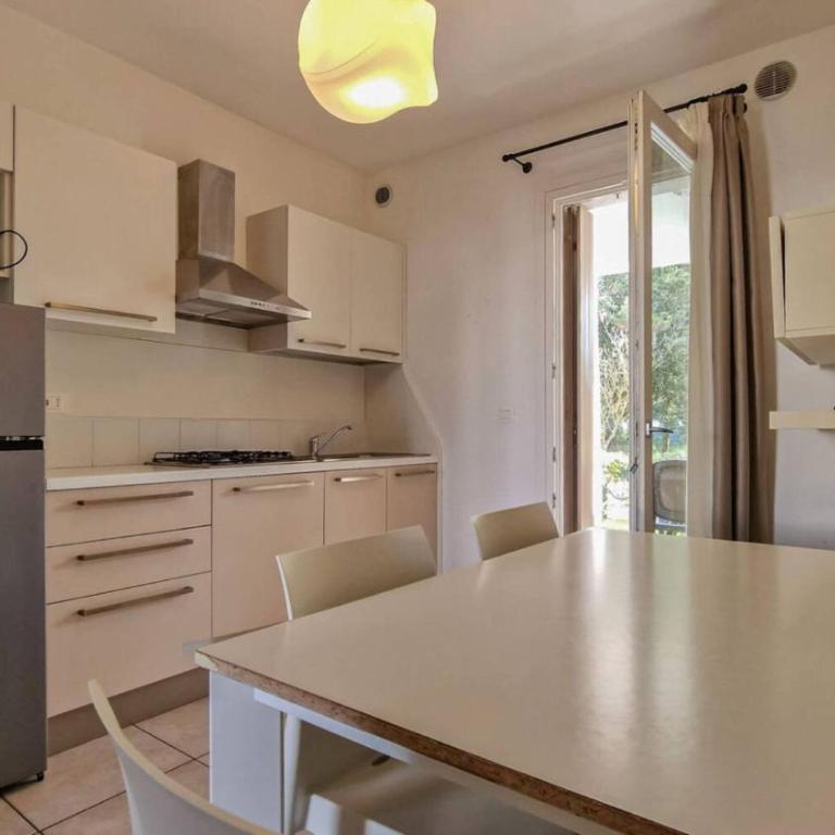 Modern flat with a fenced garden and fireplace - Appartamento - 3