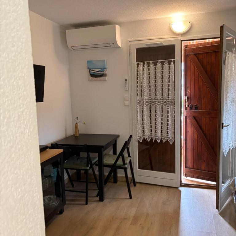 Délicieux Studio 3 p climatisé La Faviere - Appartement 1 Chambre - 9