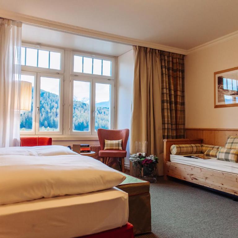 Schloss Hotel & Spa Pontresina - Superior Dreibettzimmer mit Zugang zum Spa - 11