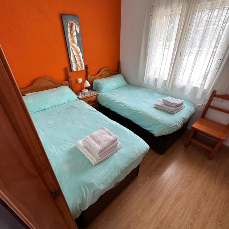 Casa de los Limones by Michael FAMILY VILLA NEAR PUERTO MARINA - Five-Bedroom House - 80