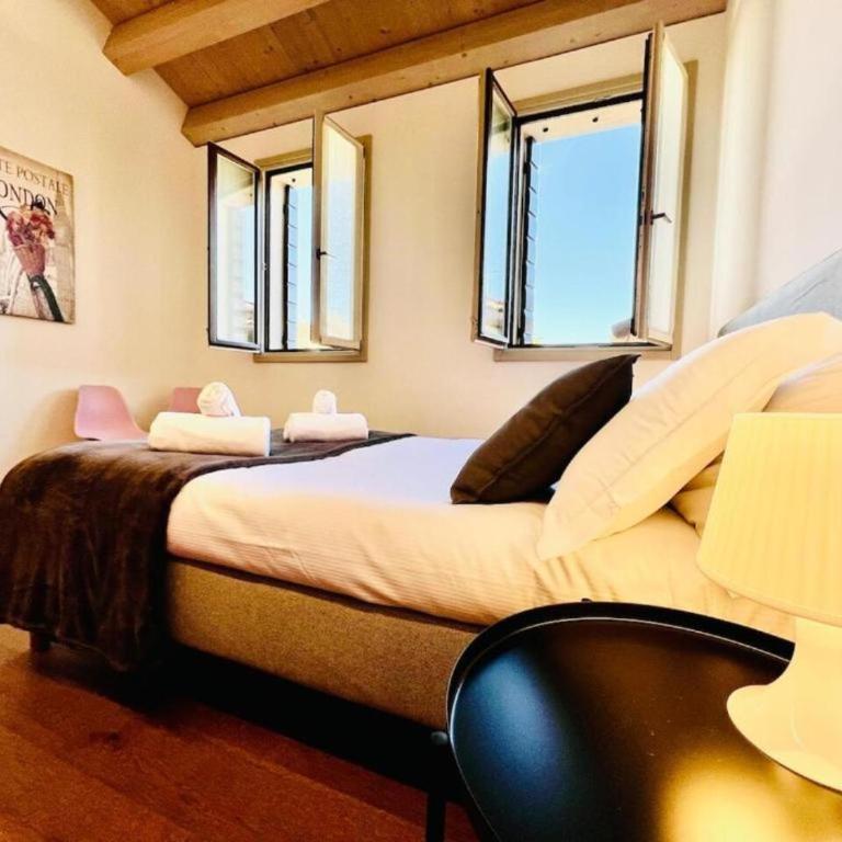 Riccati Loft, Historic Center Apartment, 2BR 2BA Lift - Two-Bedroom Apartment with City View - 17