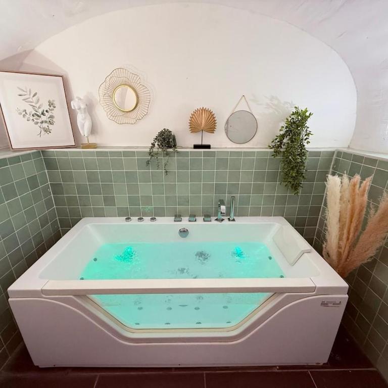 Charité 3 - Love Room Spa - Place Bellecour - Appartement 1 Chambre - 12