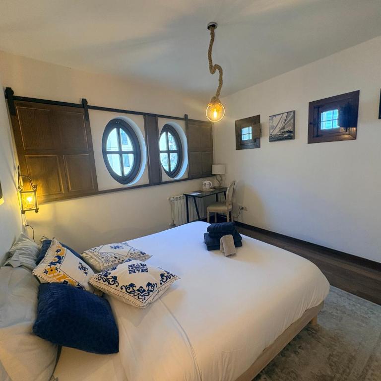 Casa del Armiño - Historic Boutique Hotel in Toledo Old Town - Habitación Doble con vistas a la montaña - 2