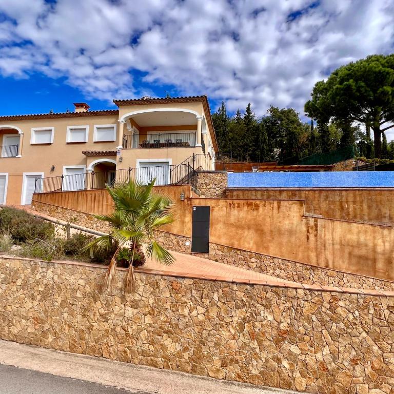 Casa Mas Ambros con piscina desbordante - Villa con piscina privada - 3