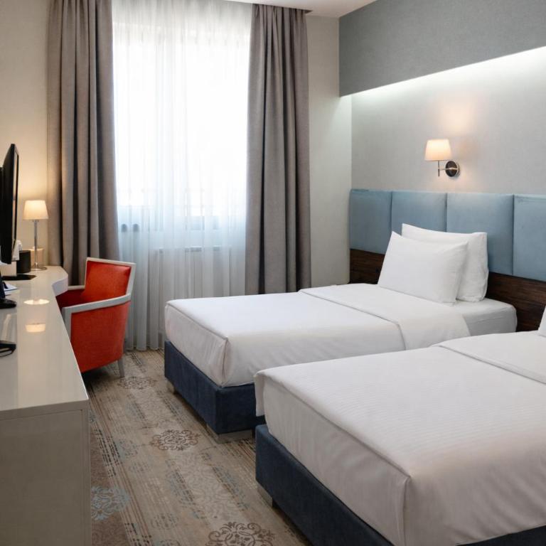 CRYSTAL Hotel Belgrade - Deluks Dvokrevetna Soba sa Zasebnim Krevetima - 1
