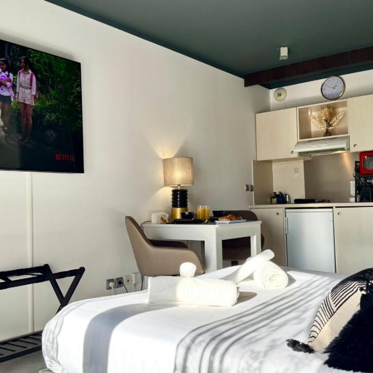Côte d'Azur - 25m - Studio at Château des Artistes - Appartement 1 Chambre - 14