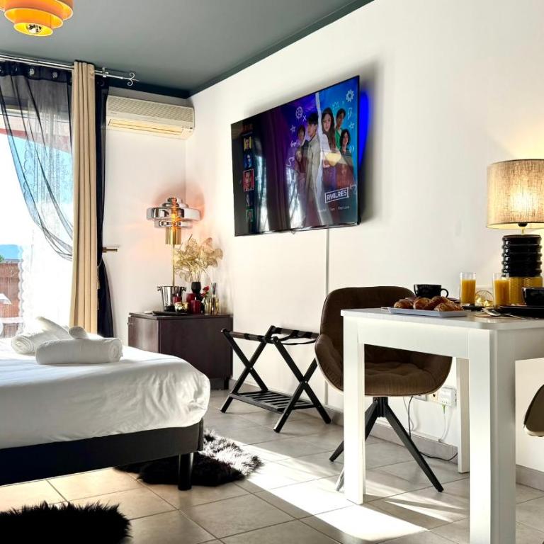 Côte d'Azur - 25m - Studio at Château des Artistes - Appartement 1 Chambre - 2
