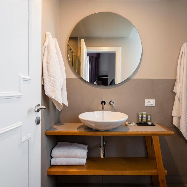 Villa Masetta - Luxury Suites - Camera Matrimoniale Deluxe con Balcone - 6