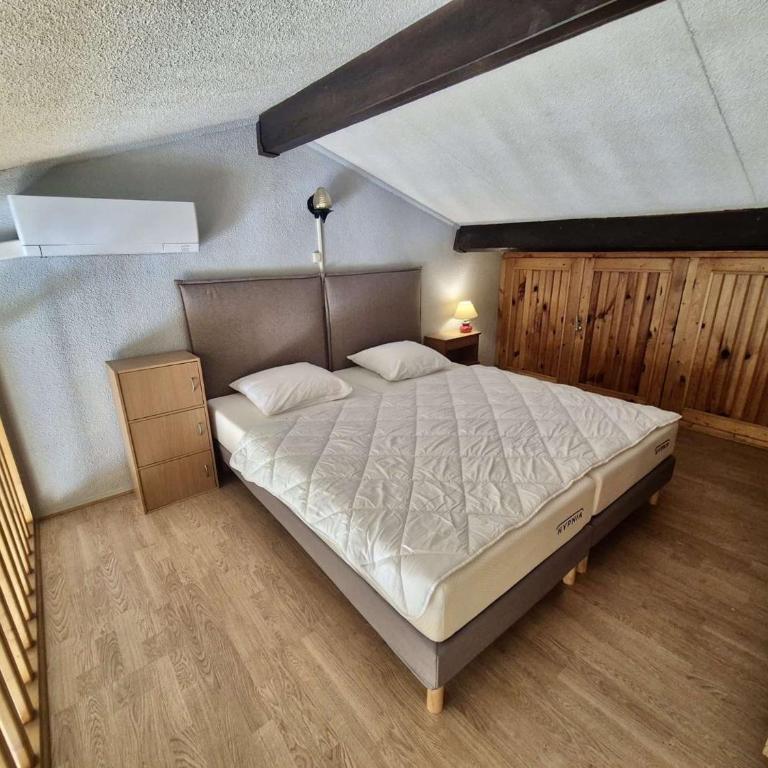 CO030-061 Appart 2 pièces-Mezzanine - 4 personnes - Port Cogolin - Appartamento con 1 Camera da Letto - 5