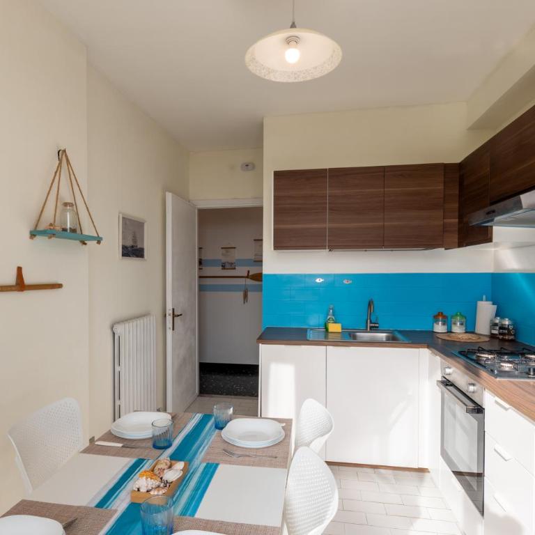 L'Attico sul Porto, Sea View, Wide Terrace, Imperia Center - Appartamento con 2 Camere da Letto, Terrazza e Vista Mare - 10