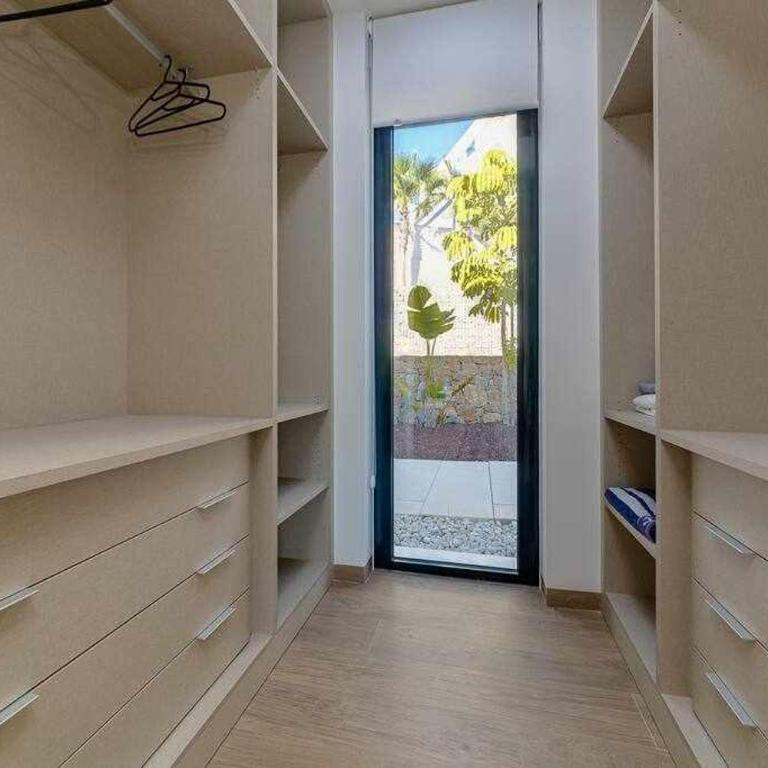 Preciosa villa con piscina climatizda, las Colinas - Villa con piscina privada - 5