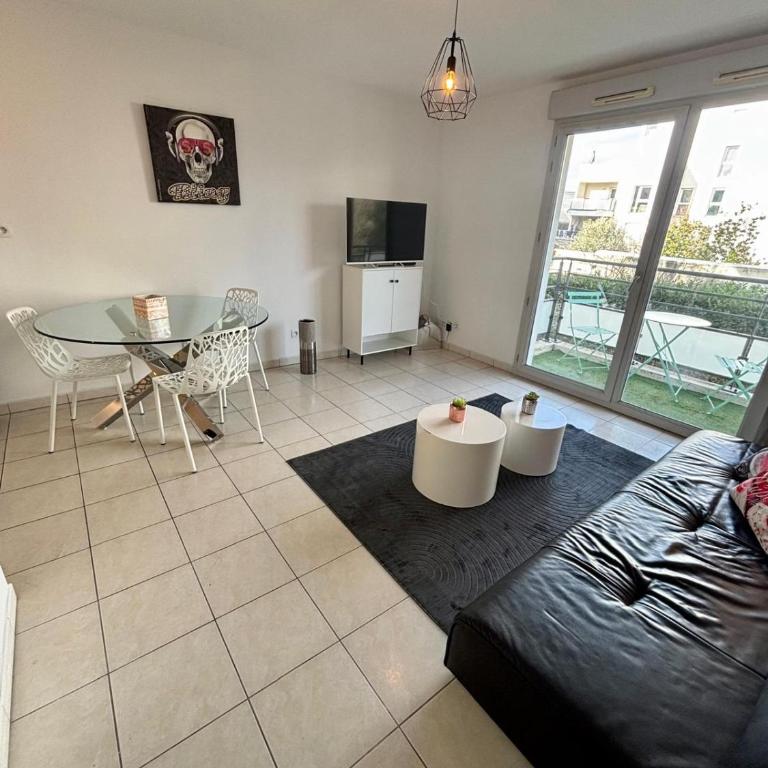 Confort, résidence sécurisée, garage ! - Appartement 1 Chambre - 2