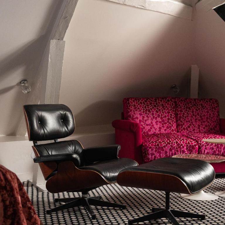 Hôtel du Petit Moulin, Haute Couture hotel by Lacroix - Suite Junior - 7