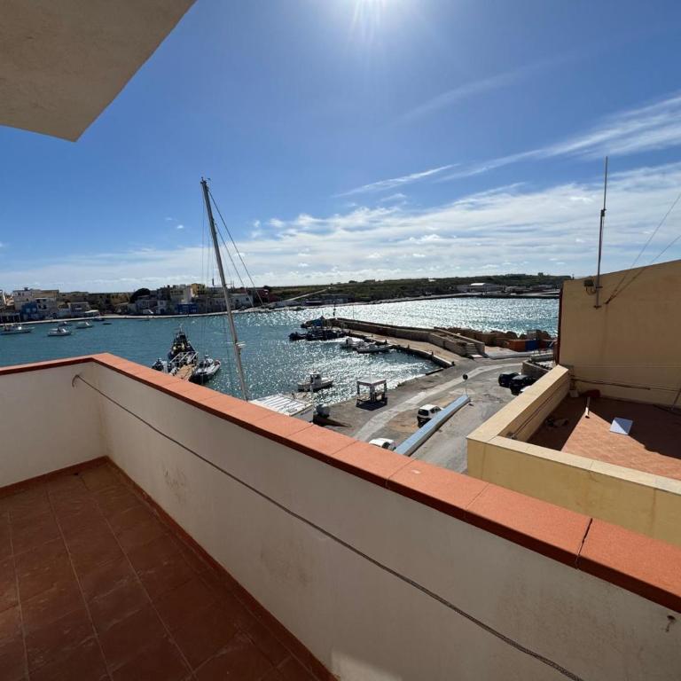 BB Lampedusa Cavaliere - Camera Matrimoniale con Bagno Privato - 7