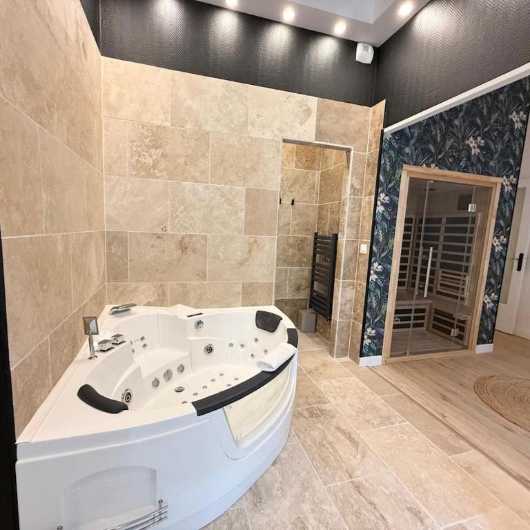Dedieu - Love Room Spa & Sauna - Villeurbanne - Apartamento de 1 dormitorio - 4