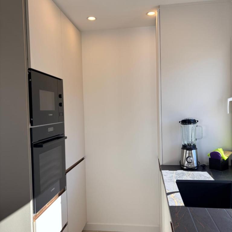 Appartement Duplex Rosas avec terrasse magnifique jacuzzi vue mer - Three-Bedroom Apartment - 31