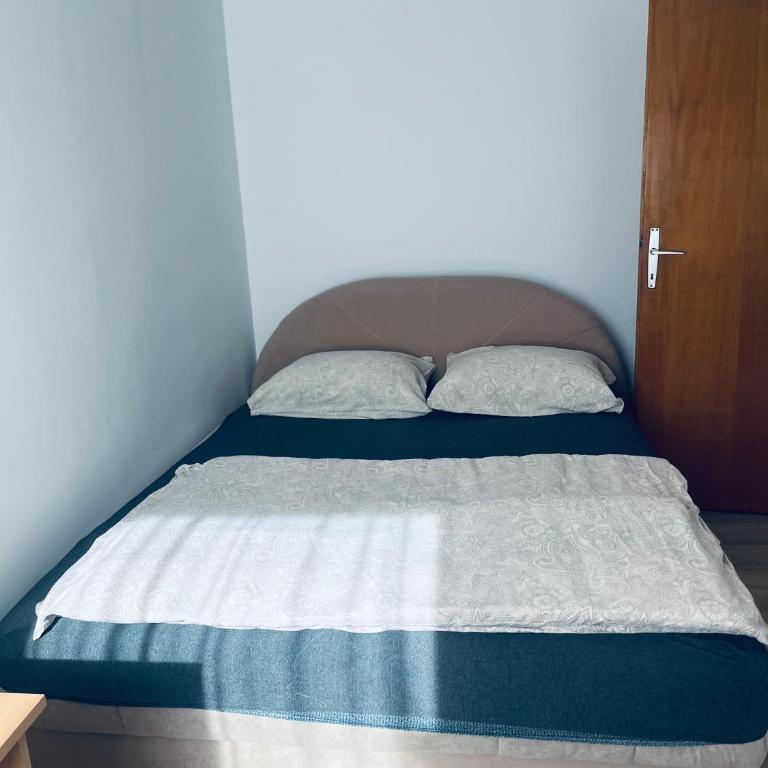 City Dock Apartment - Two-Bedroom Apartment - 7